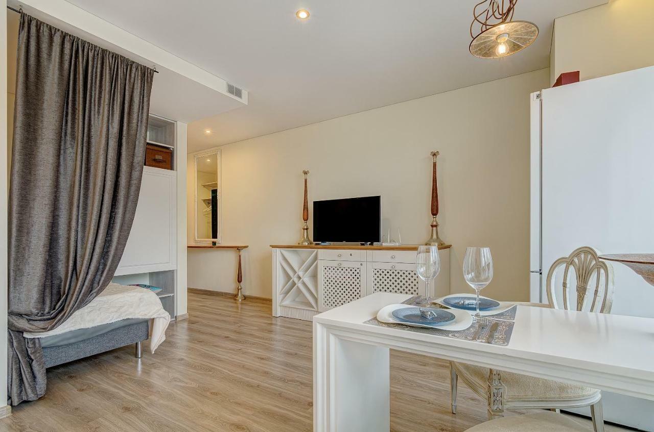 Bright Apartment Near Akropolis วิลนีอุส ภายนอก รูปภาพ