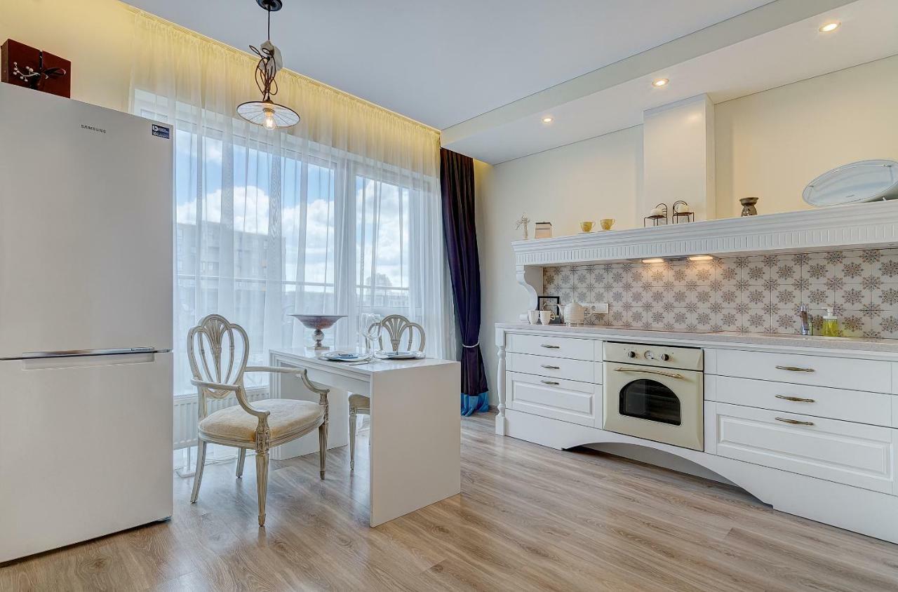 Bright Apartment Near Akropolis วิลนีอุส ภายนอก รูปภาพ
