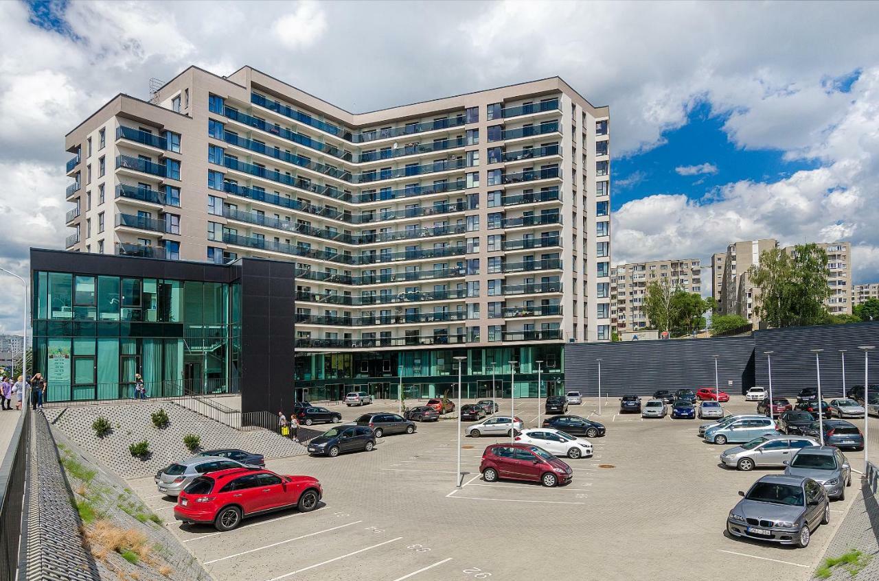 Bright Apartment Near Akropolis วิลนีอุส ภายนอก รูปภาพ